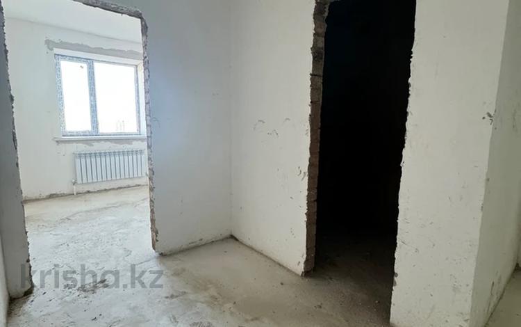 2-комнатная квартира, 67 м², 7/12 этаж, Азербаева 37/1