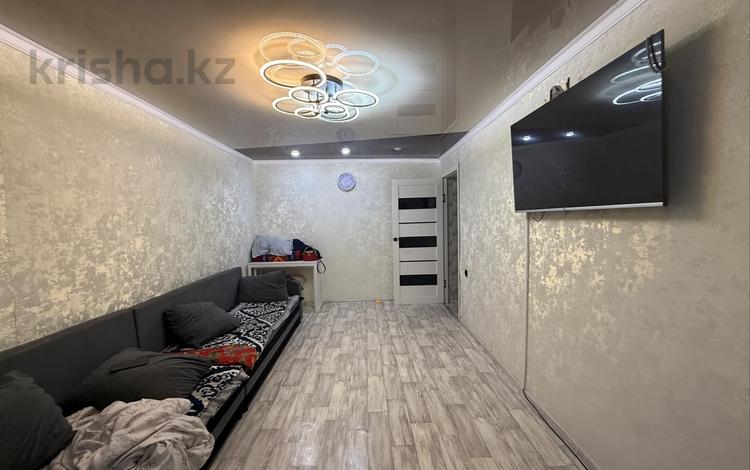 2-комнатная квартира · 44.6 м² · 2/5 этаж, Майкудук, 13й микрорайон 24 за 10 млн ₸ в Караганде, Алихана Бокейханова р-н — фото 2