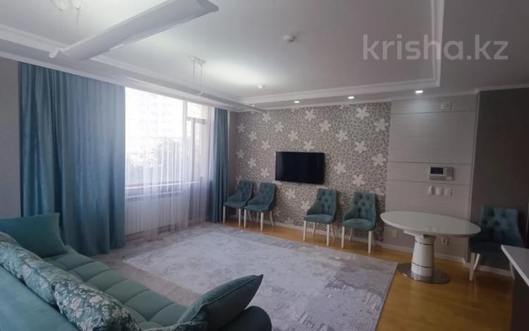 2-комнатная квартира, 79 м², 4/19 этаж помесячно, Байтурсынова 3