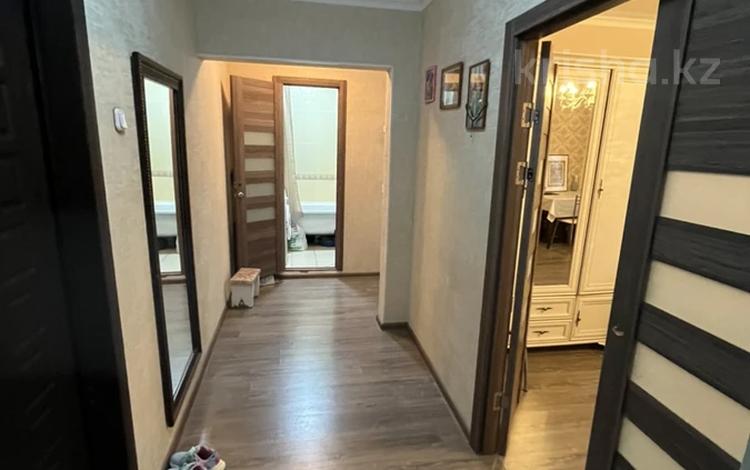 1-бөлмелі пәтер · 42.2 м² · 4/10 қабат, Майкудук, мкр Голубые пруды 6, бағасы: 16.5 млн ₸ в Караганде, Алихана Бокейханова р-н — фото 2