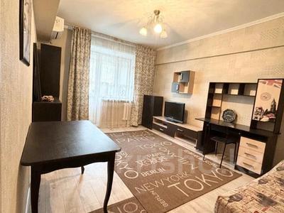 1-комнатная квартира, 36 м², 3/5 этаж, Есенова 36 за 27.5 млн 〒 в Алматы, Медеуский р-н