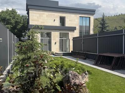 Отдельный дом · 7 комнат · 400 м² · 9 сот., мкр Коктобе за 440 млн ₸ в Алматы, Медеуский р-н