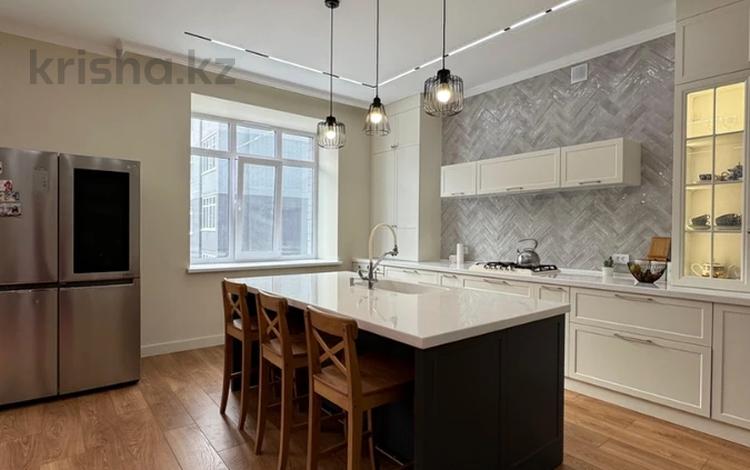 4-комнатная квартира · 124.5 м² · 2/5 этаж, мкр. Алтын орда за 66 млн ₸ в Актобе — фото 15
