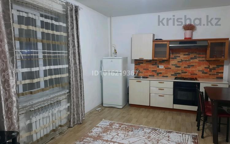 2-комнатная квартира · 45 м² · 2/3 этаж, Мкр. Гульдер 1160 — БАКАД за 180 000 ₸ в  — фото 2