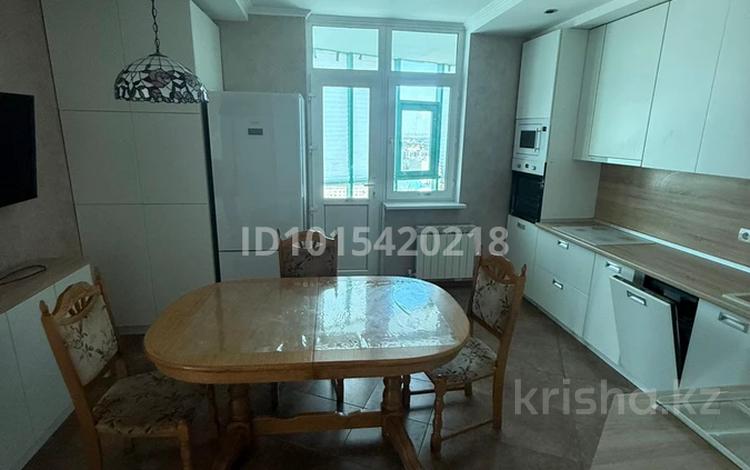 3-комнатная квартира · 120 м² · 22/25 этаж, мкр 11 112а за 30 млн ₸ в Актобе — фото 2
