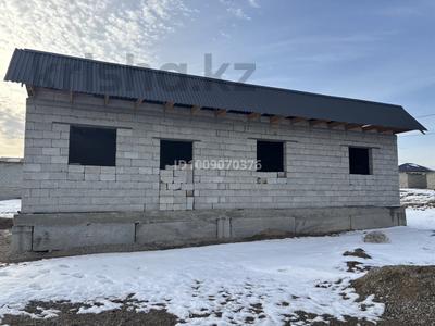Жеке үй · 2 бөлме · 60 м² · 9 жүзд., Жана Курылыс-3 46 — Возле школы 7, бағасы: 5.5 млн ₸ в Айша-Биби