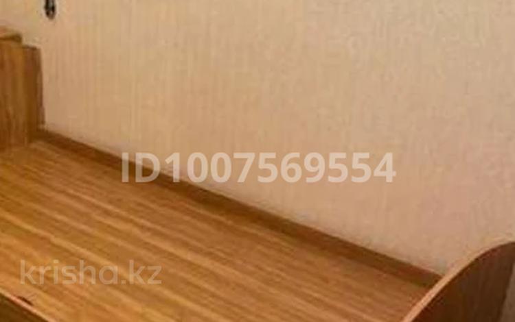 1 бөлме · 13 м², Серикбаева 1/1, бағасы: 140 000 ₸ в Усть-Каменогорске — фото 2