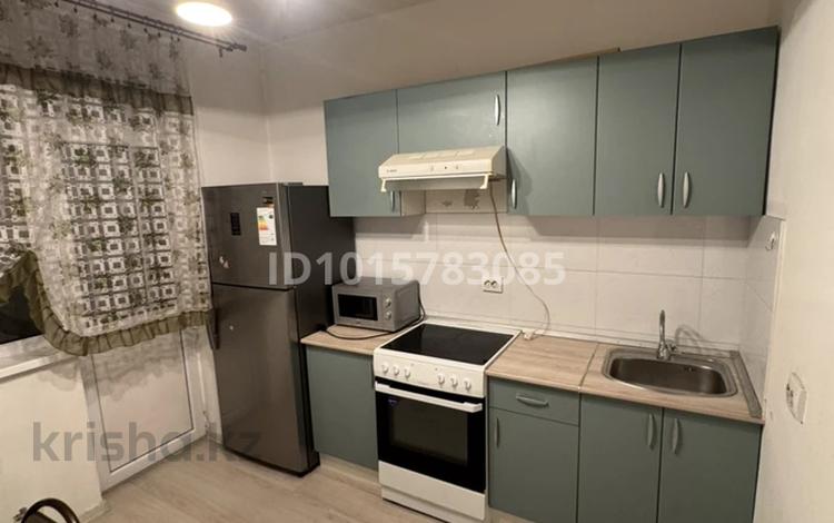 1-бөлмелі пәтер · 40 м² · 2/12 қабат, Райымбека — Оптовка, Максима, бағасы: 32 млн ₸ в Алматы, Жетысуский р-н — фото 2