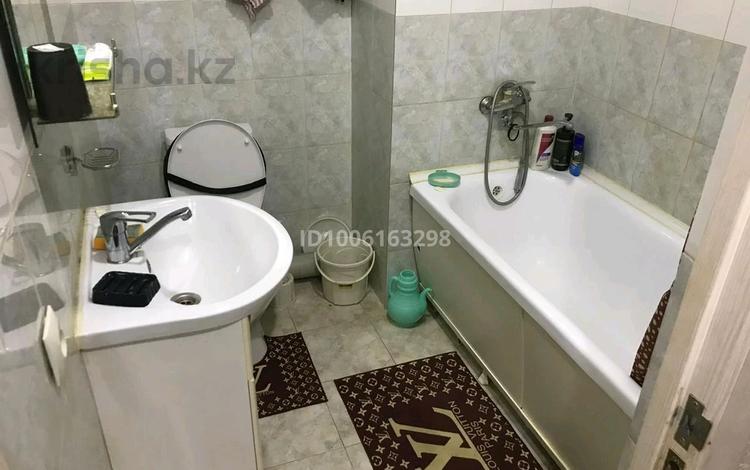 1-бөлмелі пәтер · 39 м² · 6/6 қабат, 32В мкр 8|1, бағасы: 100 000 ₸ в Актау — фото 2