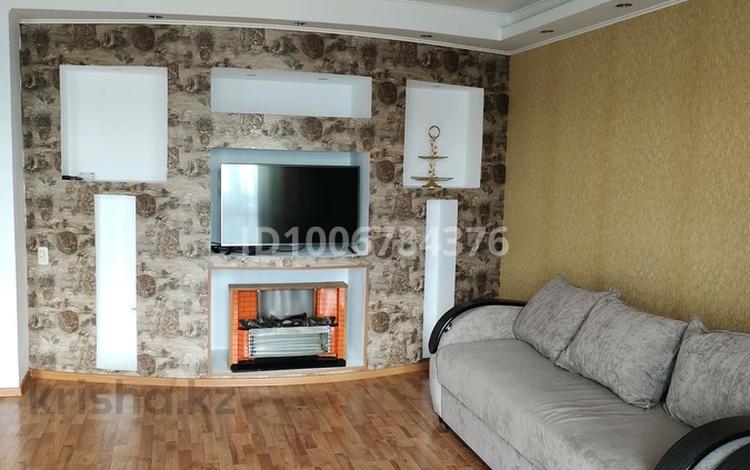 2-бөлмелі пәтер · 56 м² · 8/10 қабат, Чокина 98 — Назарбаева -Чокина, бағасы: 190 000 ₸ в Павлодаре — фото 2