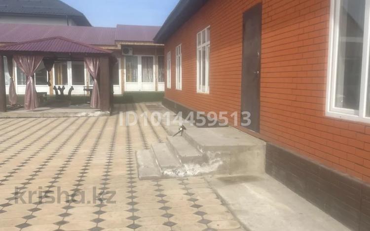 Дом · 4 комнаты · 90 м², Шарипова 3 за 80 000 ₸ в Конаеве — фото 2