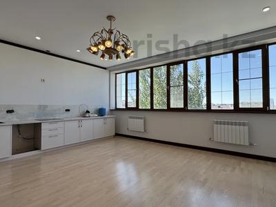 4-бөлмелі пәтер · 163 м² · 4/5 қабат, Лайла Мажнун 14, бағасы: 115 млн ₸ в Астане, Нура р-н