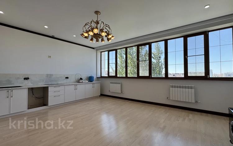 4-комнатная квартира · 163 м² · 4/5 этаж, Лайла Мажнун 14 за 115 млн ₸ в Астане, Нура р-н — фото 2