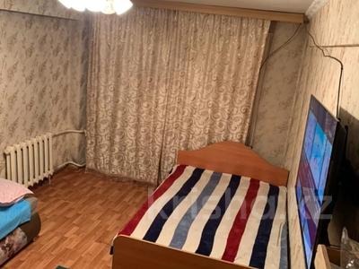 1-комнатная квартира, 34 м², 1/5 этаж, Шакарима 93 за 10.5 млн 〒 в Усть-Каменогорске