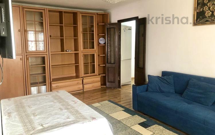 3-комнатная квартира · 60 м² · 3/5 этаж, мкр Тастак-2 11 — Тлендиева Райымбека за 300 000 ₸ в Алматы, Алмалинский р-н — фото 2