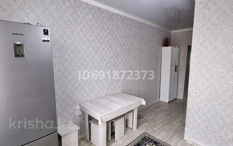 2-комнатная квартира, 74 м², 4/4 этаж, 29а мкр, 29а мкрн 103 за 19 млн 〒 в Актау, 29а мкр — фото 2