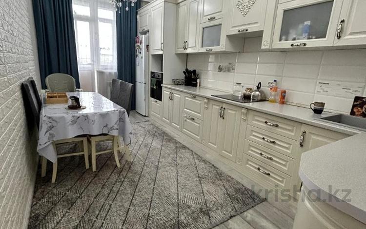 3-комнатная квартира · 100 м² · 8/10 этаж, мкр Аксай-4 119 за 72 млн 〒 в Алматы, Ауэзовский р-н — фото 51