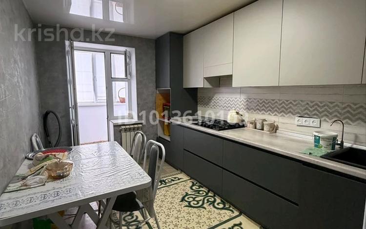 3-комнатная квартира · 63 м² · 9/9 этаж, мкр 11 за 19.5 млн ₸ в Актобе — фото 2