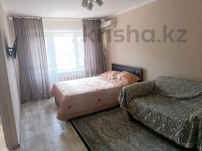 1-комнатная квартира, 30 м², 2/5 этаж посуточно, Сабитова — Рыскулова за 10 000 〒 в Балхаше