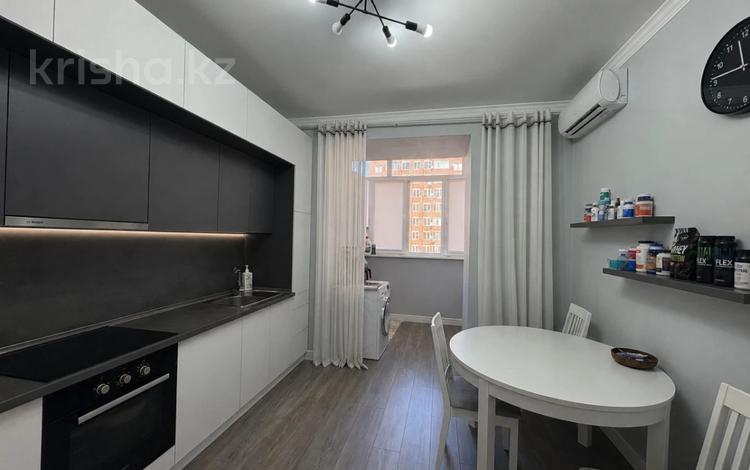 2-бөлмелі пәтер · 85 м² · 3/9 қабат, Камзина 41/1, бағасы: 49 млн ₸ в Павлодаре — фото 2