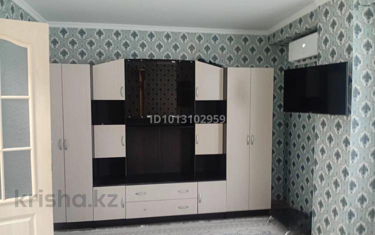 2-комнатная квартира · 54 м² · 1/9 этаж, мкр Астана , Астана ш/а 118 — Жанында 132 мектеп, Қаратау аудандық әкімдігі бар за 180 000 ₸ в Шымкенте, Каратауский р-н — фото 2