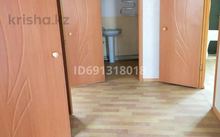 2-бөлмелі пәтер · 60 м² · 1/1 қабат, Бабыр би, бағасы: 10 млн ₸ в Жезказгане — фото 6