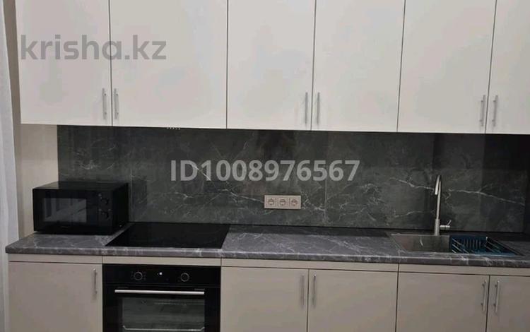 1-комнатная квартира · 42 м² · 10/12 этаж, 23-ая улица за 270 000 ₸ в Астане, Есильский р-н — фото 3