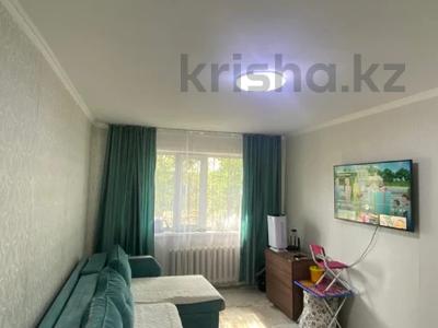 2-бөлмелі пәтер · 41.7 м² · 1/5 қабат, Карменова 53, бағасы: ~ 15.4 млн ₸ в Семее