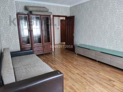1-комнатная квартира, 52 м², 14/17 этаж помесячно, мкр Мамыр-1 за 210 000 〒 в Алматы, Ауэзовский р-н