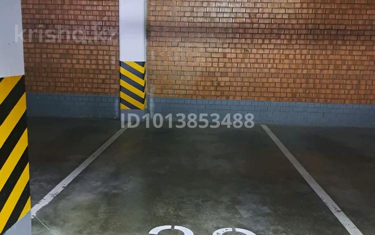 Паркинг · 20 м² · Аль-Фараби 9, 9/1, 9/2, 11, 11/1, бағасы: 25 000 ₸ в Астане, Есильский р-н — фото 2