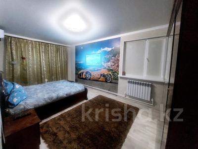 1-комнатная квартира, 32 м², 5/5 этаж посуточно, Сарайшик за 8 000 〒 в Уральске