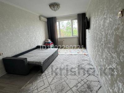 2-бөлмелі пәтер · 55 м² · 5/5 қабат, 12-й микрорайон, 12-шағынаудан 223, бағасы: 20 млн ₸ в Шымкенте, Енбекшинский р-н