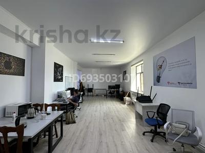 Офисы, кабинеты и рабочие места, студии • 60 м² за 200 000 〒 в Талдыкоргане