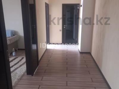 2-бөлмелі пәтер · 80 м² · 8/9 қабат, мкр Нурсая, Габдиева 47 — Напротив здании "Полиция", бағасы: 250 000 ₸ в Атырау