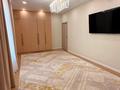 2-комнатная квартира · 68.6 м² · 10/10 этаж, мкр Центральный, Азаттык 64а за 35 млн ₸ в Атырау — фото 2