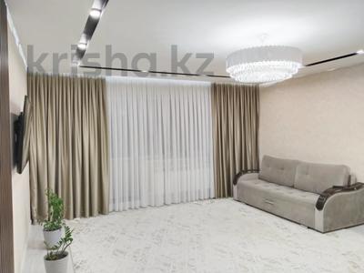 3-комнатная квартира, 110 м², 1/5 этаж, проспект Тауелсиздик за 44 млн 〒 в Актобе