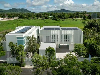 Отдельный дом · 4 комнаты · 374 м² · 4.88 сот., Таланг за ~ 581.4 млн 〒 в Пхукете