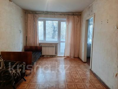 3-бөлмелі пәтер, 48 м², 2/5 қабат, Майкудук, Майкудук, 16й микрорайон, бағасы: 10 млн 〒 в Караганде, Алихана Бокейханова р-н