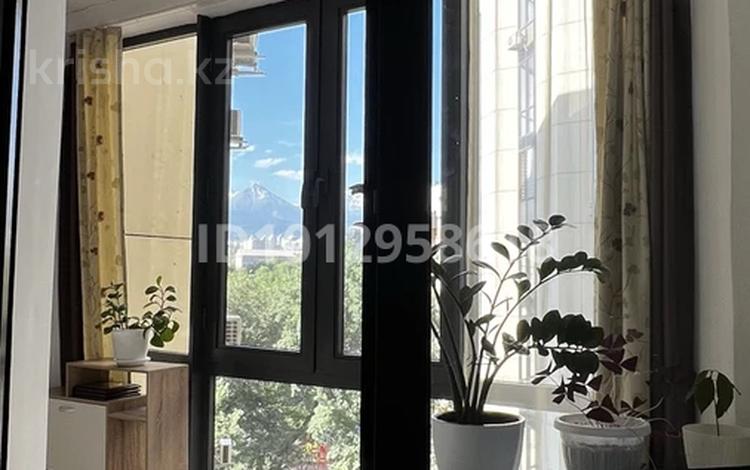 2-комнатная квартира · 40.3 м², Тянь-Шанская 9г — Центральный парк отдыха за 45 млн ₸ в Алматы, Медеуский р-н — фото 2