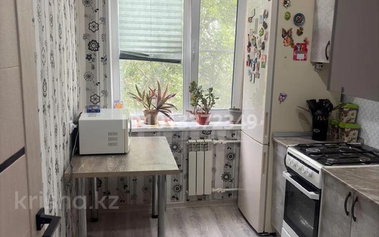 2-бөлмелі пәтер · 51 м² · 4/5 қабат, мкр Шанхай, Рыскулова 16/1, бағасы: 12.8 млн ₸ в Актобе — фото 2