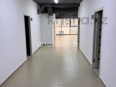 Еркін, кеңселер, білім орталықтары, конференц-залдар · 340 м², бағасы: ~ 2 млн ₸ в Актау, 9А мкр