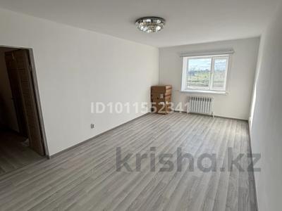 2-бөлмелі пәтер · 61.5 м² · 1/3 қабат, Толеби — Возле мечети, бағасы: ~ 18 млн ₸ в Подстепном