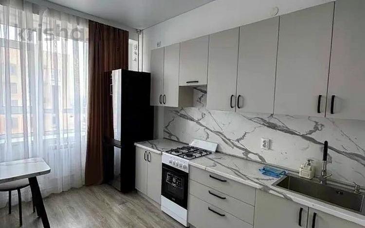 2-бөлмелі пәтер · 55 м² · 8/9 қабат, пр. Абая 123 блок 2, бағасы: 35 млн ₸ в Костанае — фото 3