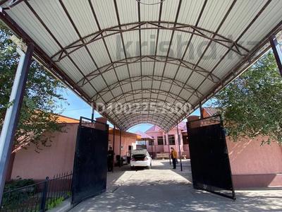 Отдельный дом · 5 комнат · 220 м² · 8 сот., мкр Акниет 67 — Алаш базар за 75 млн ₸ в Шымкенте, Абайский р-н