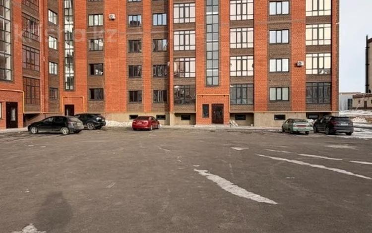 4-комнатная квартира · 140 м² · 1/5 этаж, улица Ораза Татеулы за 42 млн ₸ в Актобе — фото 17