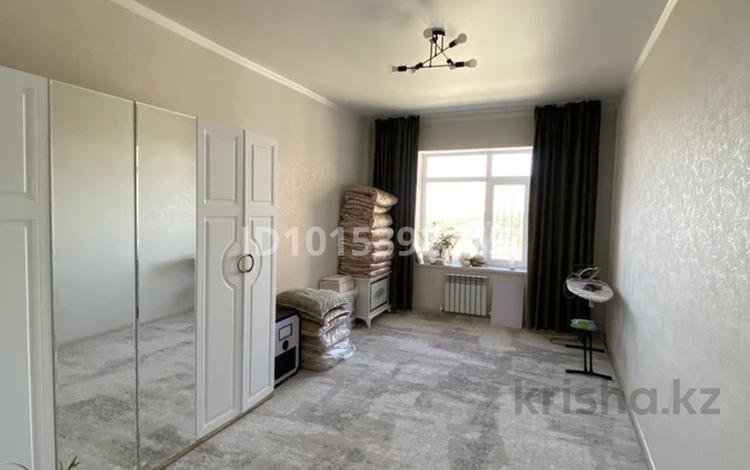 2-комнатная квартира · 87 м² · 8/10 этаж, Абулхаирхана 147 за 33 млн ₸ в Уральске — фото 2