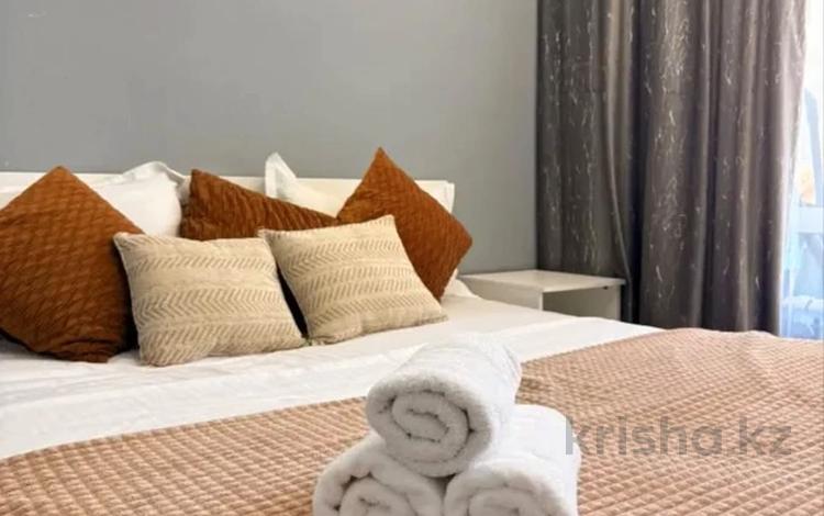 2-комнатная квартира · 40 м² · 16/17 этаж, мкр Уркер, Туран 44Б за 13 000 ₸ в Астане, Нура р-н — фото 2