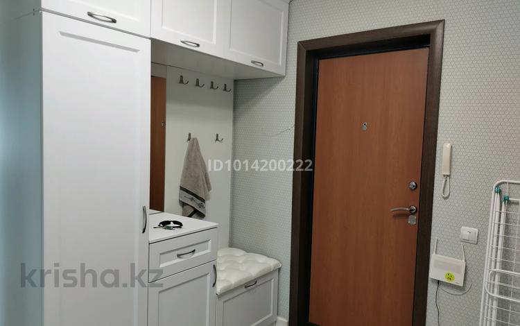 4-бөлмелі пәтер · 72 м² · 4/5 қабат, Микрорайон 4 7, бағасы: 25 млн ₸ в Аксае — фото 2