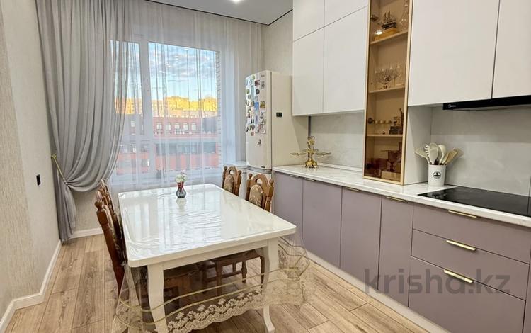 3-бөлмелі пәтер · 80 м² · 5/9 қабат, Казыбек би 7/1, бағасы: 60 млн ₸ в Астане, Нура р-н — фото 2