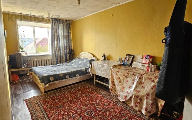 1-бөлмелі пәтер · 35.9 м² · 4/5 қабат, Тынышпаева 111, бағасы: 11.5 млн ₸ в Усть-Каменогорске — фото 2